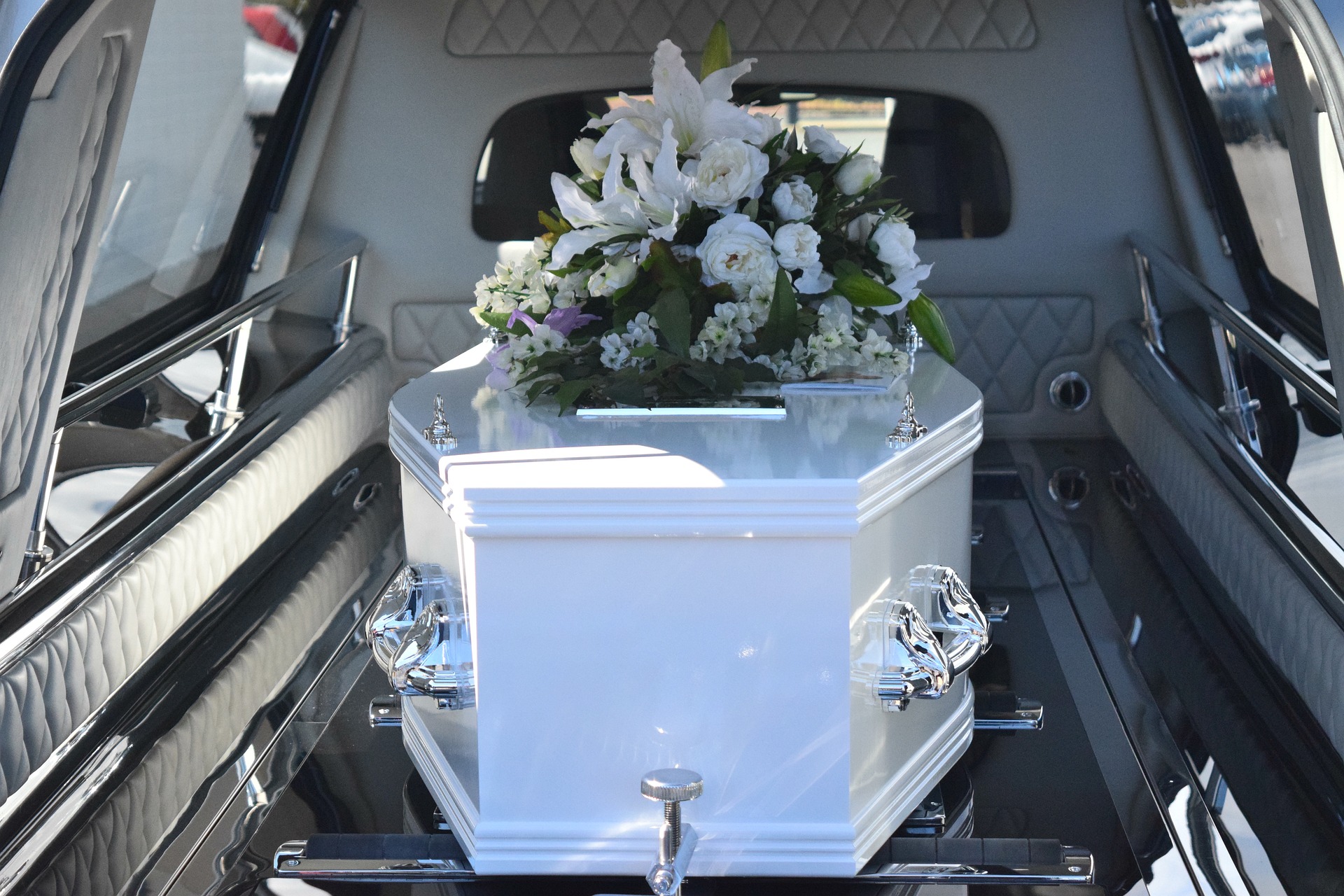 How Christian Funeral Traditions Honour Loved Ones